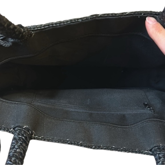 Straw Woven Black Beach Summer Large Tote with Flip Flops design + small bag - Picture 14 of 15